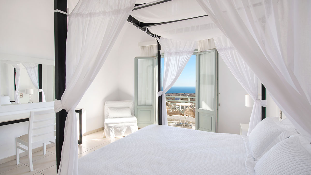 Senior Suite with Outdoor Jacuzzi